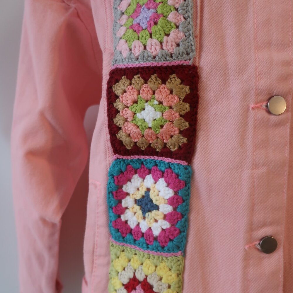 NWT Womens Regina (Item- 217) Pink Multicolor Crochet Motif Denim Jacket L - Picture 3 of 8